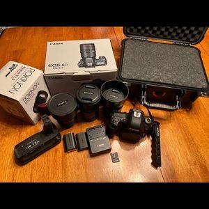 Canon EOS 6D Mark II DSLR Camera Bundle